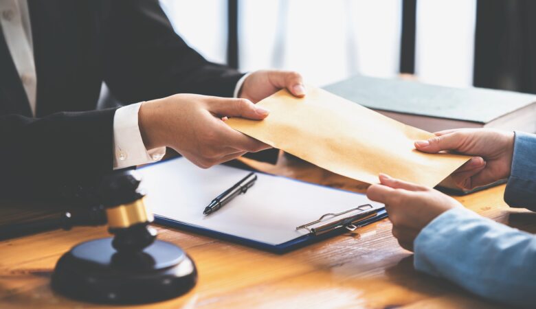 How does Trust Administration Work Under Florida Law